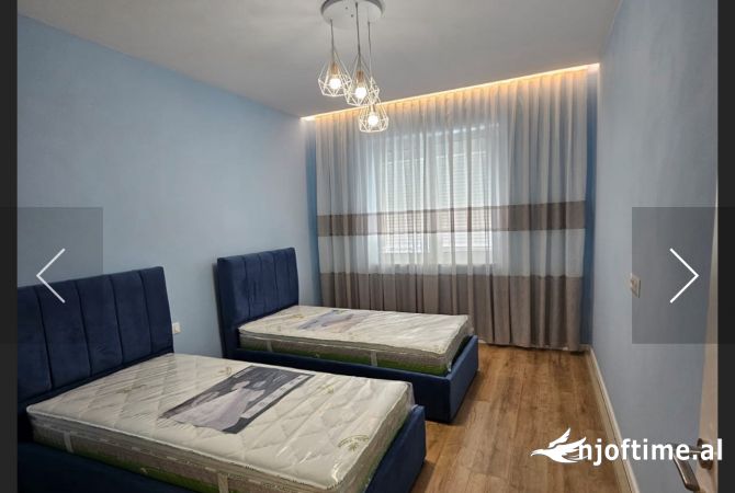 Shtepi ne shitje Apartament ne Tirane, 2+1, Mobilimi E mobiluar, Pagesa 140,000  Euro.