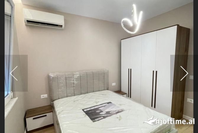 Shtepi ne shitje Apartament ne Tirane, 2+1, Mobilimi E mobiluar, Pagesa 140,000  Euro.