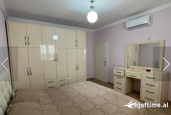 Shtepi me qera 5+1 ne Tirane - 1,300 Euro