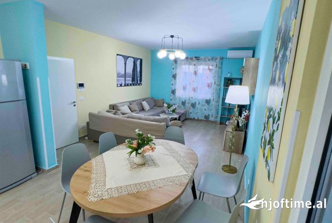 Shtepi me qera 3+1 ne Tirane - 1,100 Euro