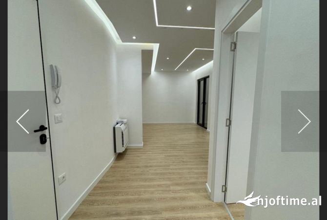 Ambient biznesi me qera 3+1 ne Tirane - 700 Euro