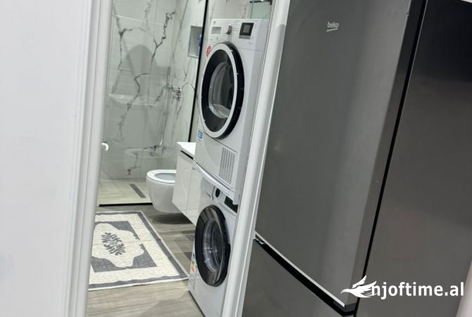 Shtepi me qera Shtepi Private ne Tirane, 1+1, Mobilimi E mobiluar, Pagesa 40,000  Leke.