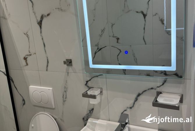 Shtepi me qera Shtepi Private ne Tirane, 1+1, Mobilimi E mobiluar, Pagesa 40,000  Leke.