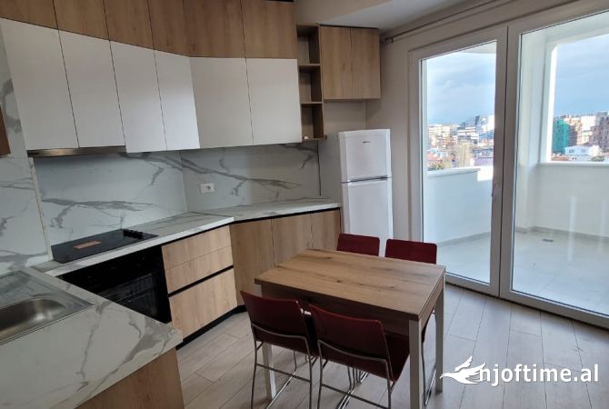 Shtepi me qera 1+1 ne Tirane - 55,000 Leke