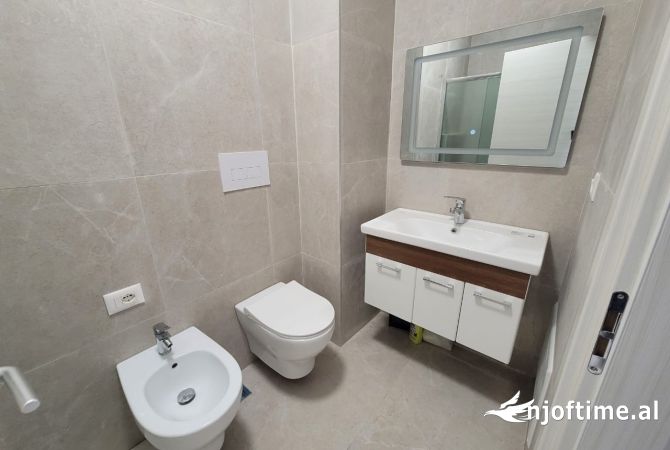 Shtepi me qera Apartament ne Tirane, 1+1, Mobilimi E mobiluar, Pagesa 55,000  Leke.