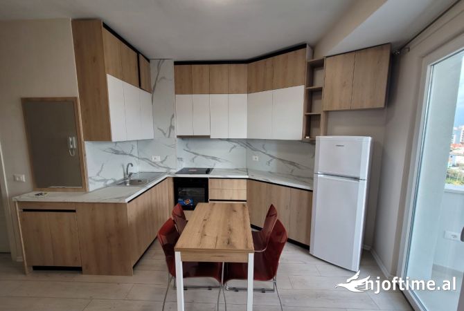 Shtepi me qera Apartament ne Tirane, 1+1, Mobilimi E mobiluar, Pagesa 55,000  Leke.
