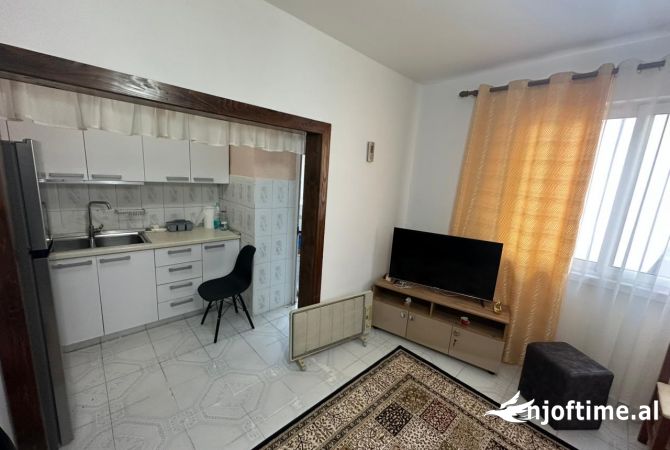 Shtepi me qera 2+1 ne Tirane - 50,000 Leke