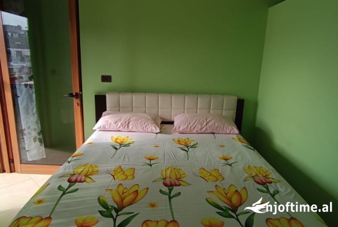 Shtepi me qera Shtepi Private ne Tirane, 1+1, Mobilimi E mobiluar, Pagesa 350  Euro.
