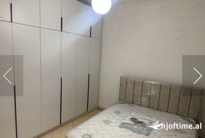 Shtepi me qera Apartament ne Tirane, 2+1, Mobilimi E mobiluar, Pagesa 700  Euro.