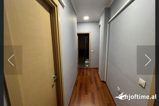 Ambient biznesi me qera 3+1 ne Tirane - 1,200 Euro