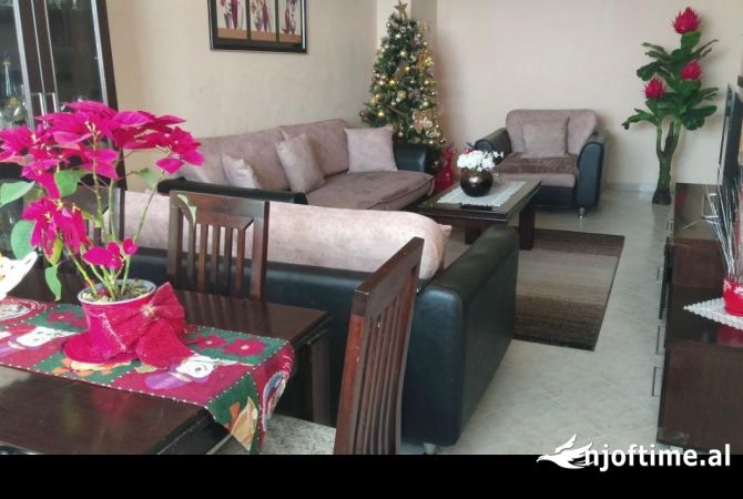 Shtepi me qera 3+1 ne Tirane - 50,000 Leke