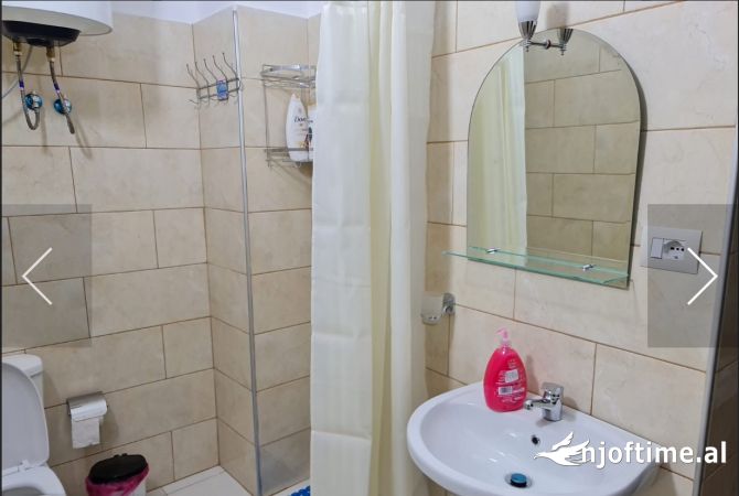 Shtepi me qera Shtepi Private ne Tirane, 2+1, Mobilimi E mobiluar, Pagesa 700  Euro.