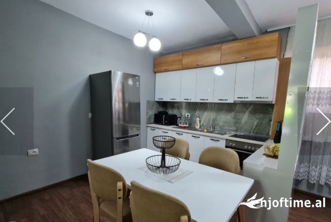 Shtepi me qera 2+1 ne Tirane - 700 Euro