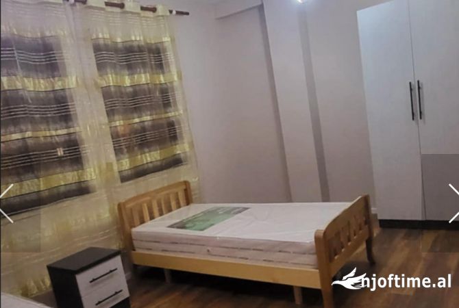 Shtepi me qera Apartament ne Tirane, 2+1, Mobilimi E mobiluar, Pagesa 800  Euro.