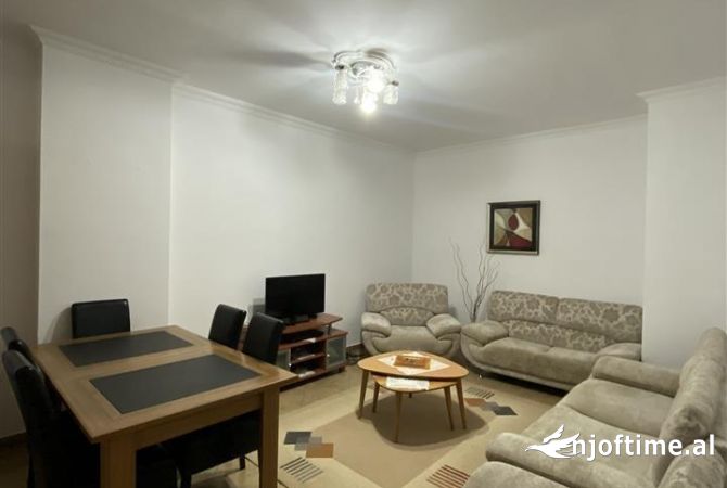Shtepi me qera 3+1 ne Tirane - 450 Euro