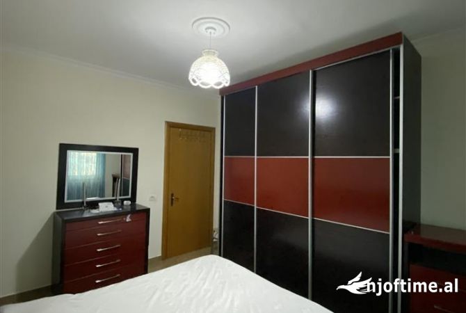 Shtepi me qera 3+1 ne Tirane - 450 Euro