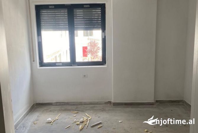 Shtepi ne shitje 2+1 ne Tirane - 18,500,000 Leke