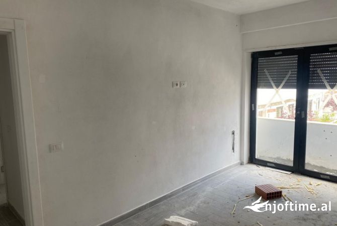 Shtepi ne shitje 2+1 ne Tirane - 18,500,000 Leke