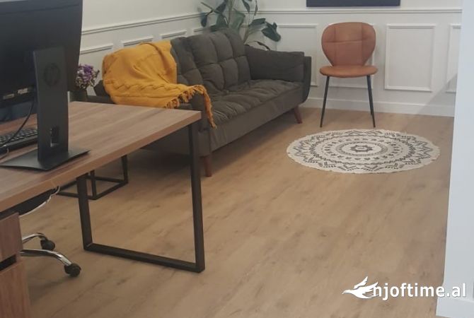 Ambient biznesi me qera 3+1 ne Tirane - 400 Euro