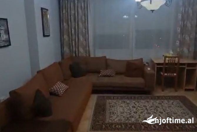 Shtepi me qera 1+1 ne Tirane - 620 Euro