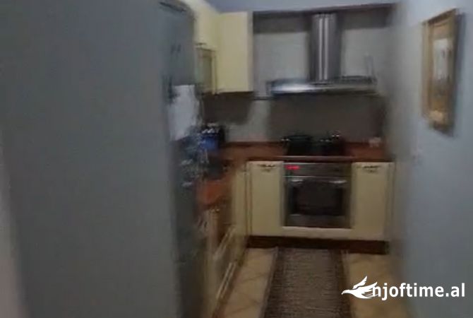 Shtepi me qera 1+1 ne Tirane - 620 Euro
