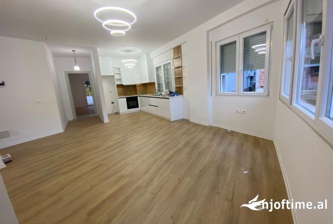 Shtepi me qera 2+1 ne Tirane - 500 Euro