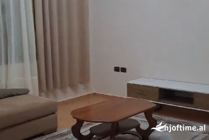 Shtepi me qera 2+1 ne Tirane - 35,000 Leke