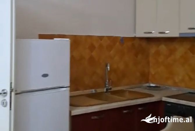 Shtepi me qera Apartament ne Tirane, 2+1, Mobilimi E mobiluar, Pagesa 35,000  Leke.