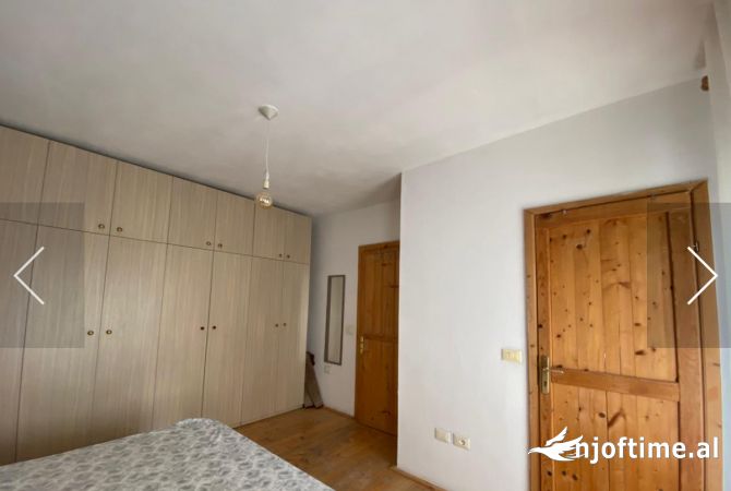 Shtepi me qera Shtepi Private ne Tirane, 2+1, Mobilimi E mobiluar, Pagesa 50,000  Leke.