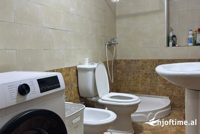Shtepi me qera 1+1 ne Tirane - 55,000 Leke