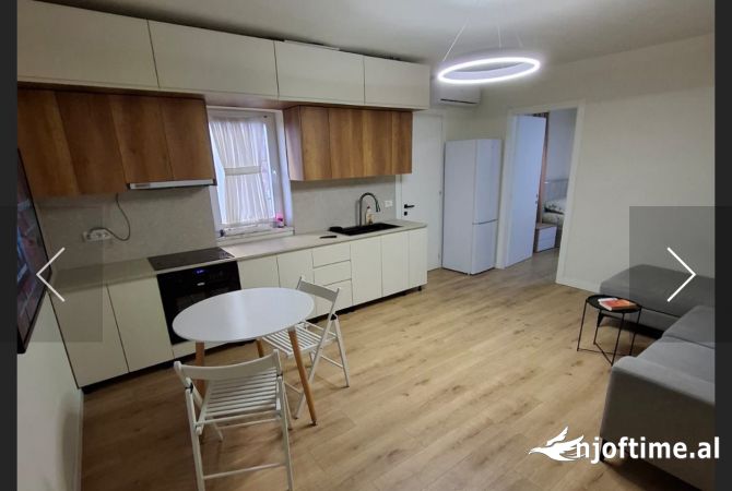 Shtepi me qera 2+1 ne Tirane - 650 Euro