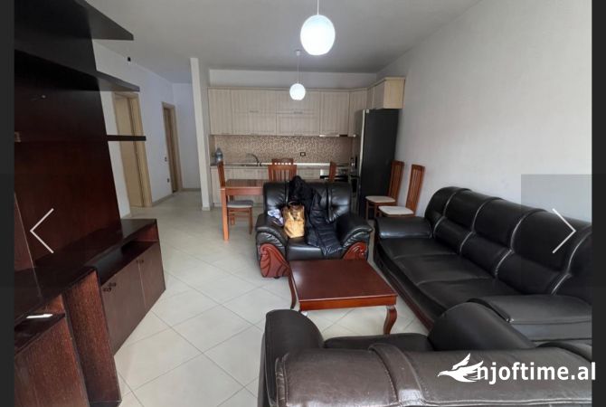 Shtepi me qera 2+1 ne Tirane - 450 Euro