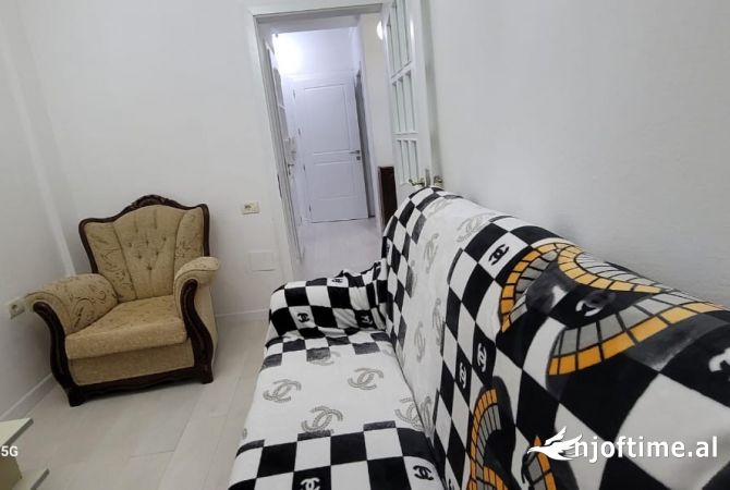 Shtepi me qera 1+1 ne Tirane - 40,000 Leke