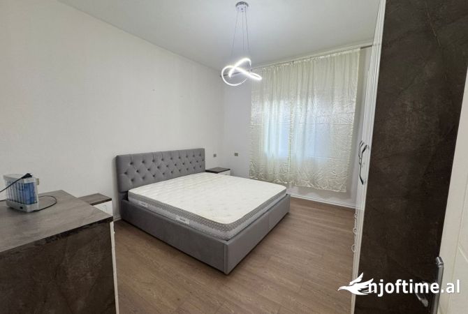 Shtepi me qera 1+1 ne Tirane - 450 Euro