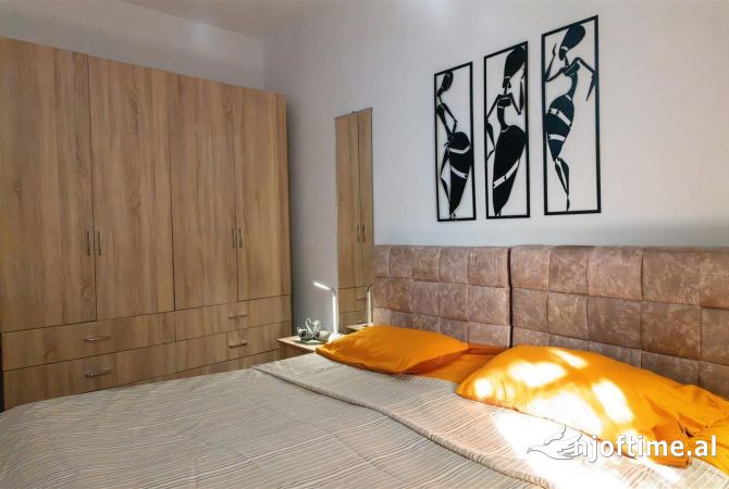 Shtepi me qera 1+1 ne Tirane - 35,000 Leke
