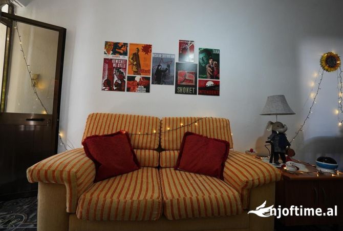 Shtepi me qera Shtepi Private ne Tirane, 1+1, Mobilimi E mobiluar, Pagesa 35,000  Leke.