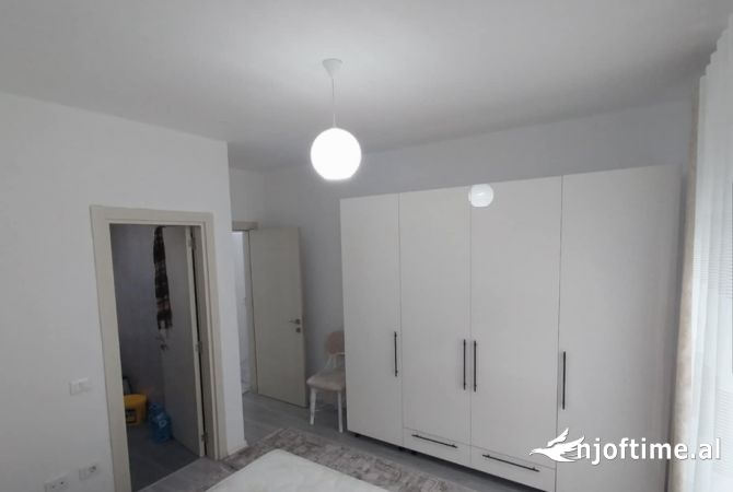 Shtepi me qera 2+1 ne Tirane - 650 Euro