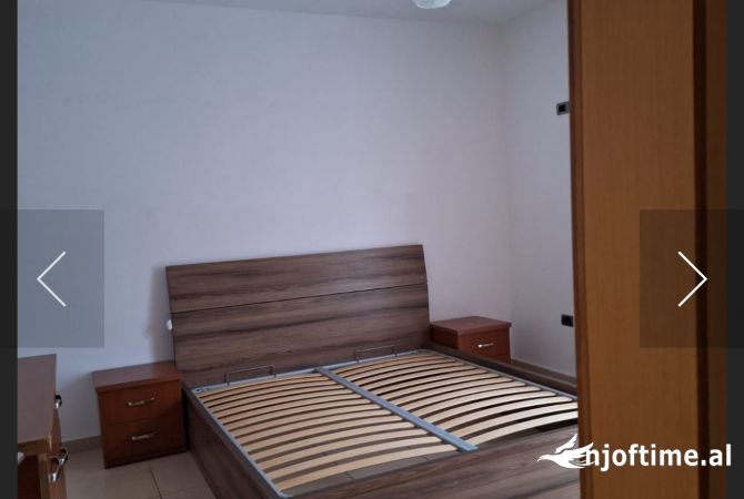Shtepi me qera Apartament ne Tirane, 3+1, Mobilimi E mobiluar, Pagesa 42,000  Leke.