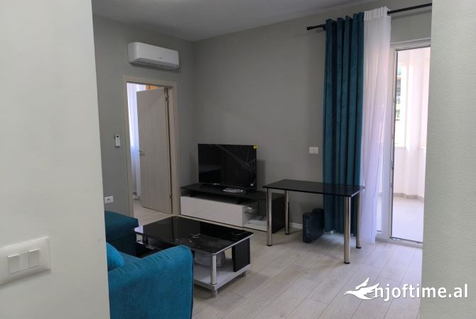 Shtepi me qera Apartament ne Tirane, 1+1, Mobilimi E mobiluar, Pagesa 55,000  Leke.
