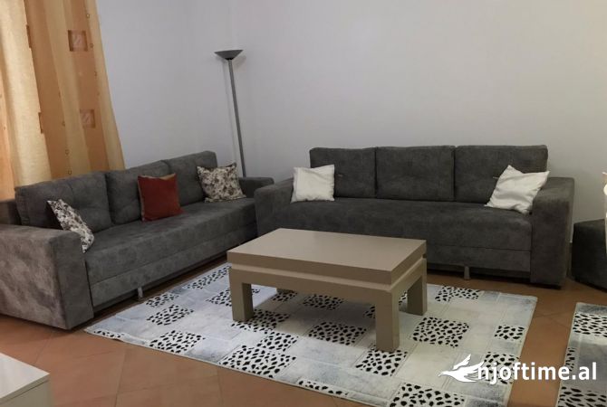 Shtepi me qera 1+1 ne Tirane - 35,000 Leke