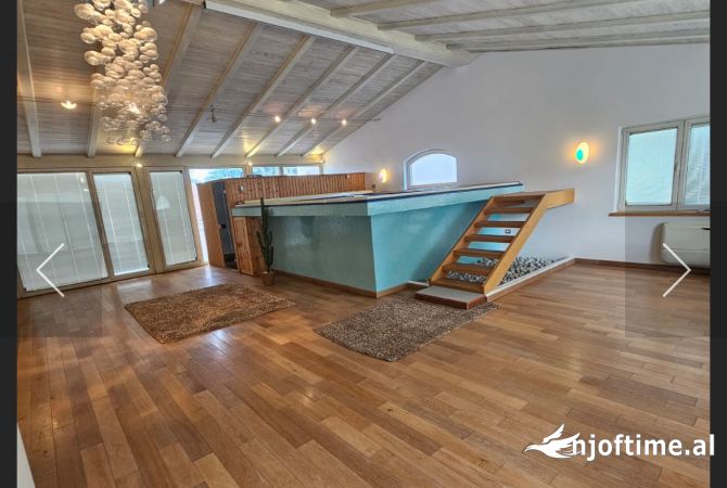 Shtepi ne shitje Vila Luksoze ne Tirane, 7+1, Mobilimi E mobiluar, Pagesa 2,500,000  Euro.