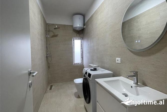 Shtepi me qera 1+1 ne Tirane - 450 Euro
