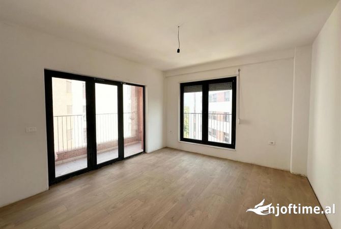 Shtepi ne shitje 3+1 ne Tirane - 304,000 Euro