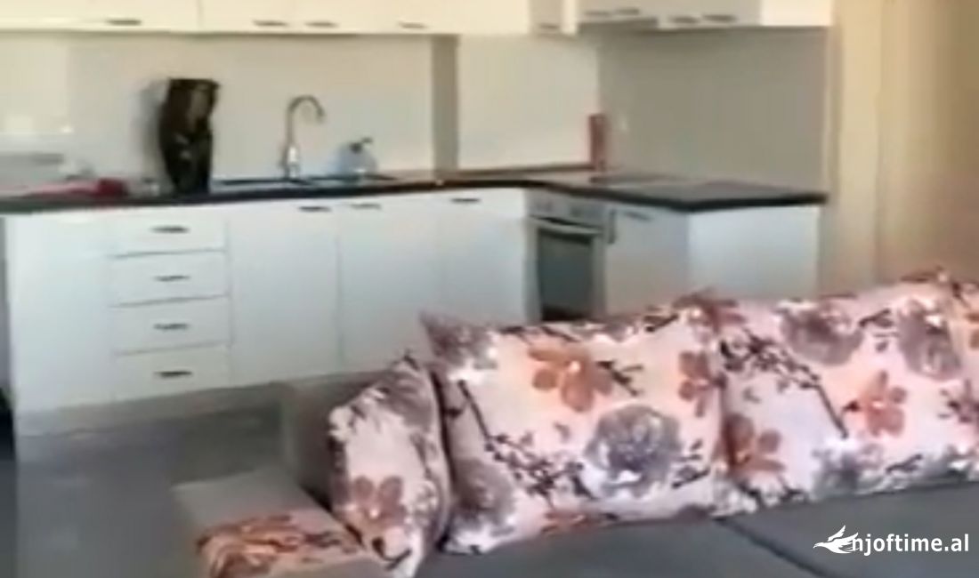 Shtepi me qera Apartament ne Tirane, 2+1, Mobilimi E mobiluar, Pagesa 450  Euro.