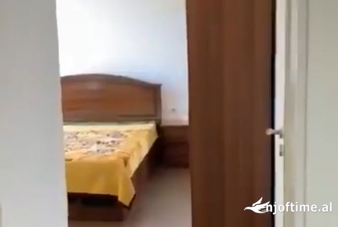 Shtepi me qera Apartament ne Tirane, 2+1, Mobilimi E mobiluar, Pagesa 450  Euro.