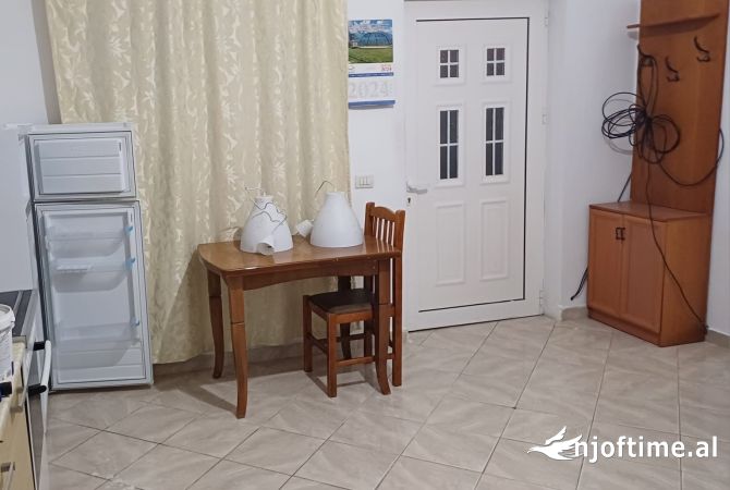 Shtepi me qera 1+1 ne Tirane - 27,000 Leke