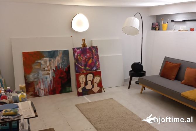 Ambient biznesi ne shitje 1+1 ne Tirane - 75,000 Euro