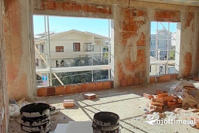 Shtepi ne shitje 2+1 ne Tirane - 165,000 Euro