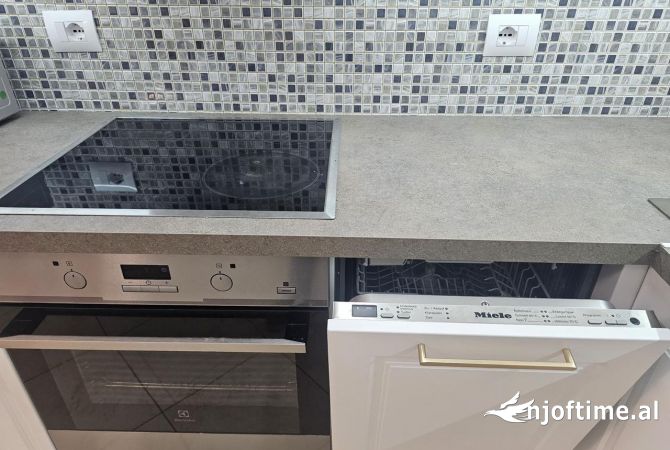 Shtepi me qera 2+1 ne Tirane - 700 Euro