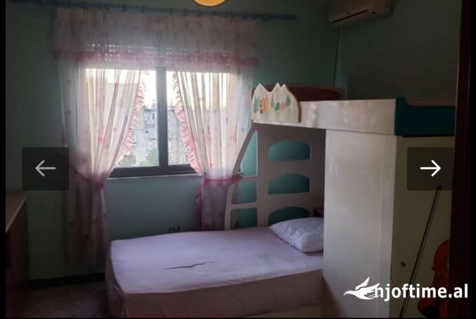 Shtepi ne shitje Apartament ne Tirane, 2+1, Mobilimi E mobiluar, Pagesa 88,000  Euro.